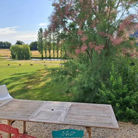 Holiday home La Hangottiere - Lumineux, Nature Et Etang Parennes