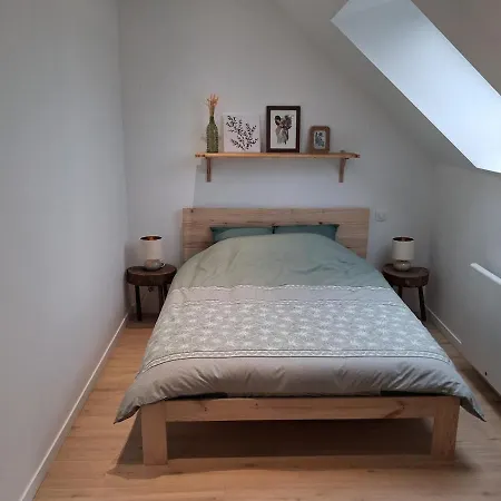 Holiday home La Hangottiere - Lumineux, Nature Et Etang *