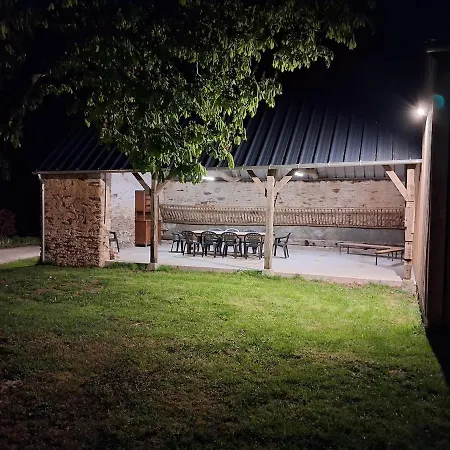 La Hangottiere - Lumineux, Nature Et Etang Holiday home Parennes